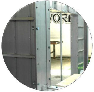 Tapa vertical para puertas y ventanas, para sistema de encofrado "STRONG FORMS" de muros de hormigón